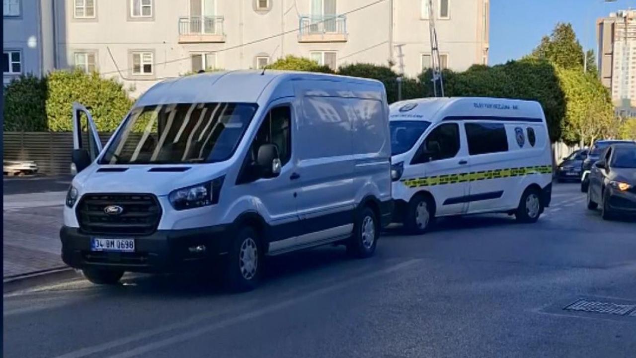 Ümraniye'de ağaçlık alanda çanta içinde el bombası bulundu