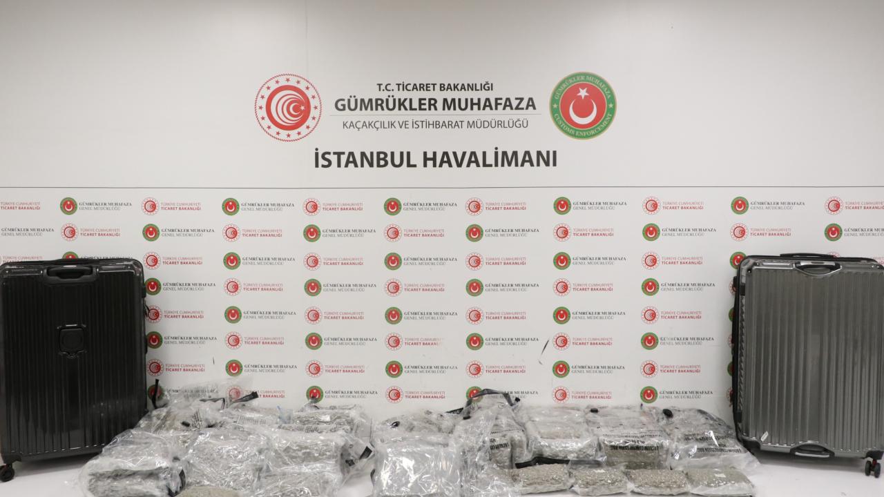 İstanbul Havalimanı'nda 34 kilo kokain ele geçirildi