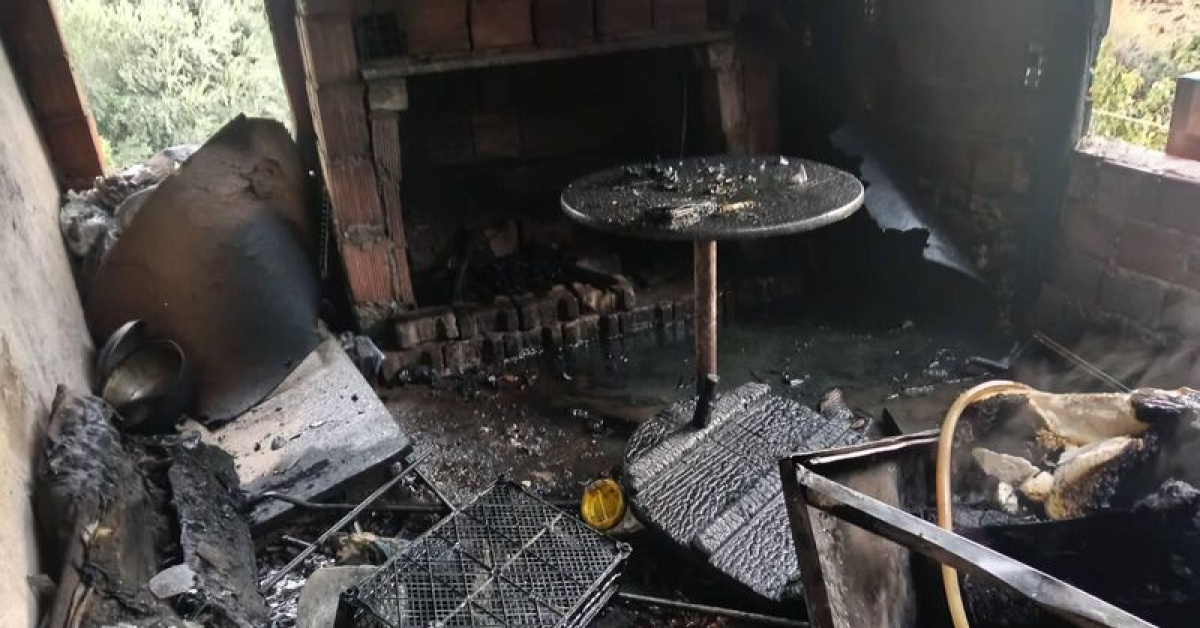 Manavgat'ta şömineyi benzinle yakmak isteyen kişi yaralandı
