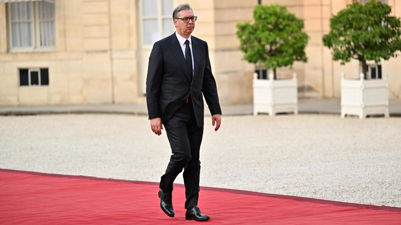 Sırbistan Cumhurbaşkanı Aleksandar Vucic 27 Eylül'de istifa edecek