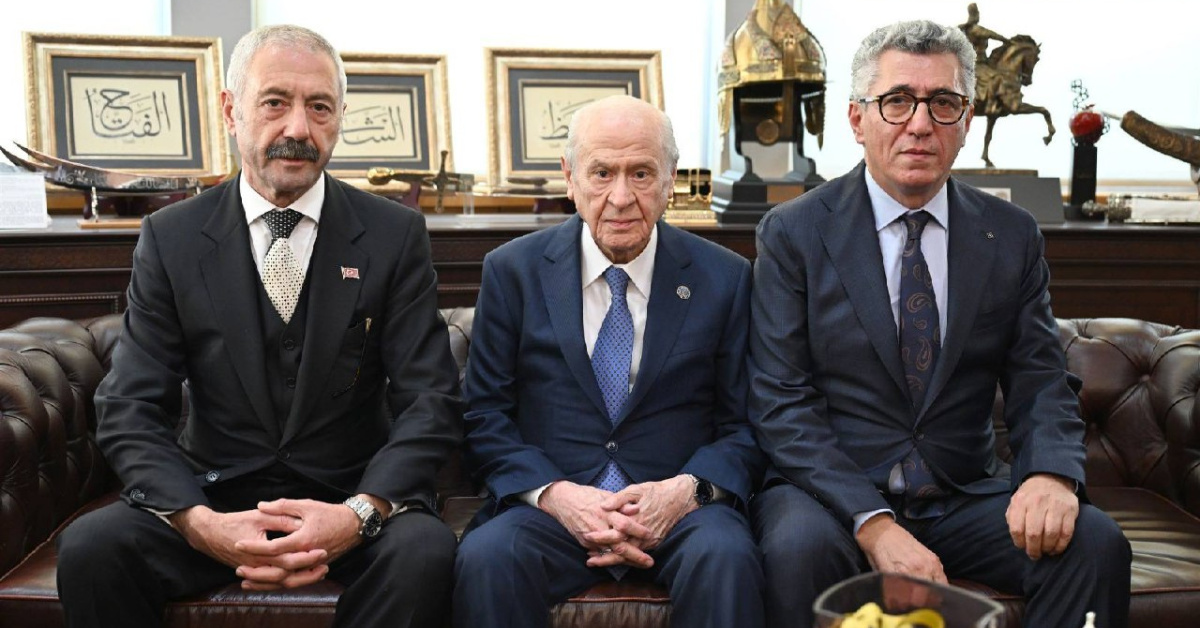 Devlet Bahçeli Sarallar ve Şahinler ile MHP Genel Merkezi'nde buluştu