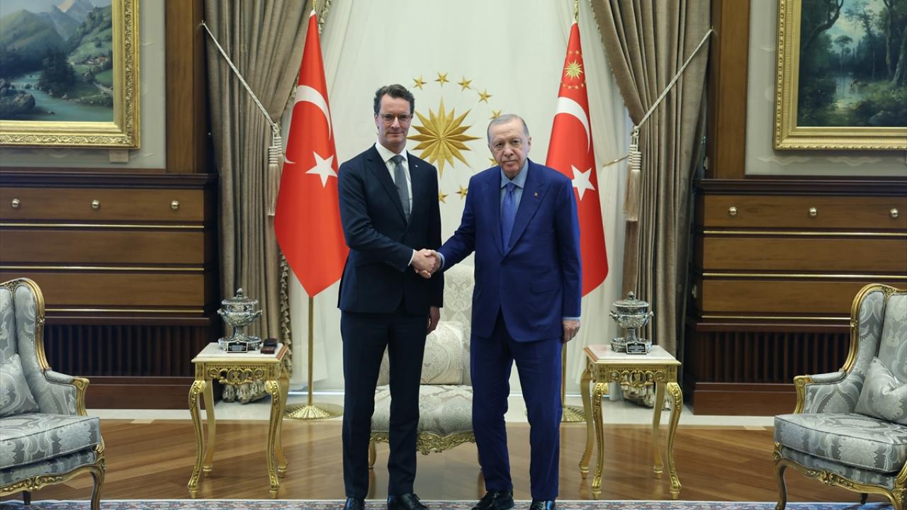 Erdoğan, Kuzey Ren-Vestfalya Başbakanı Wüst'ü kabul etti