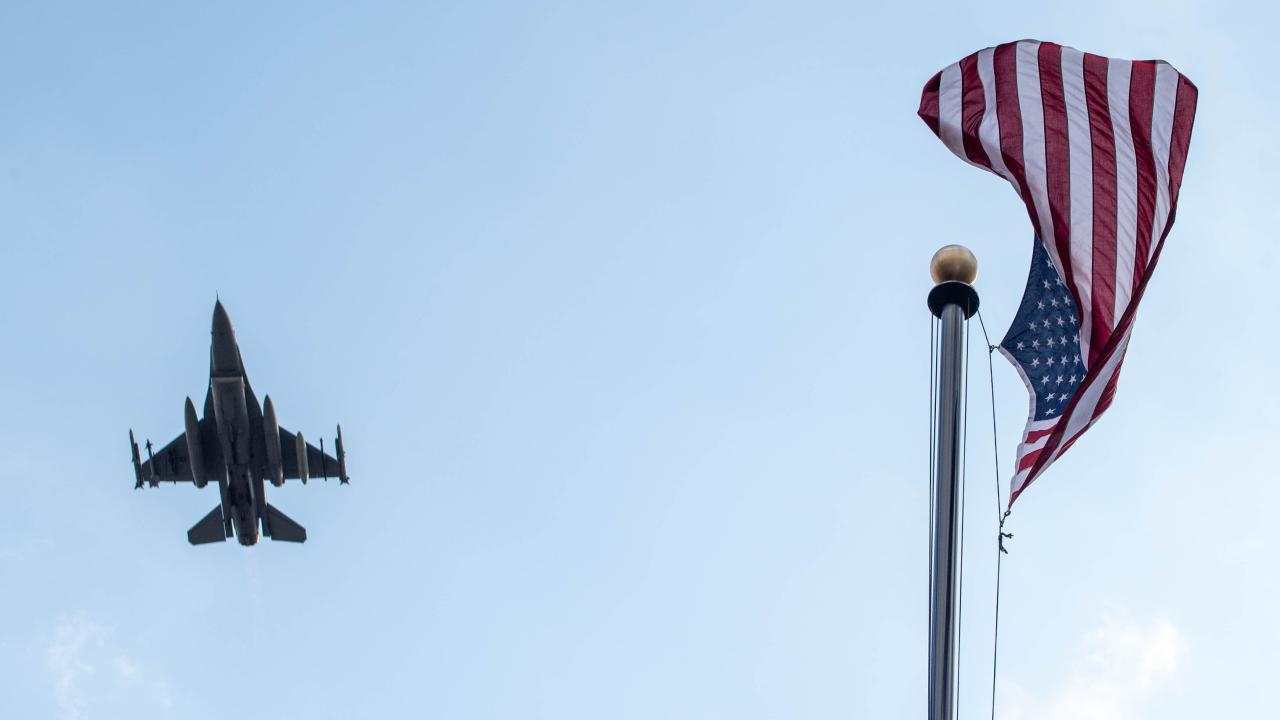 ABD'nin Michigan eyaletinde eğitim sırasında F-16 düştü