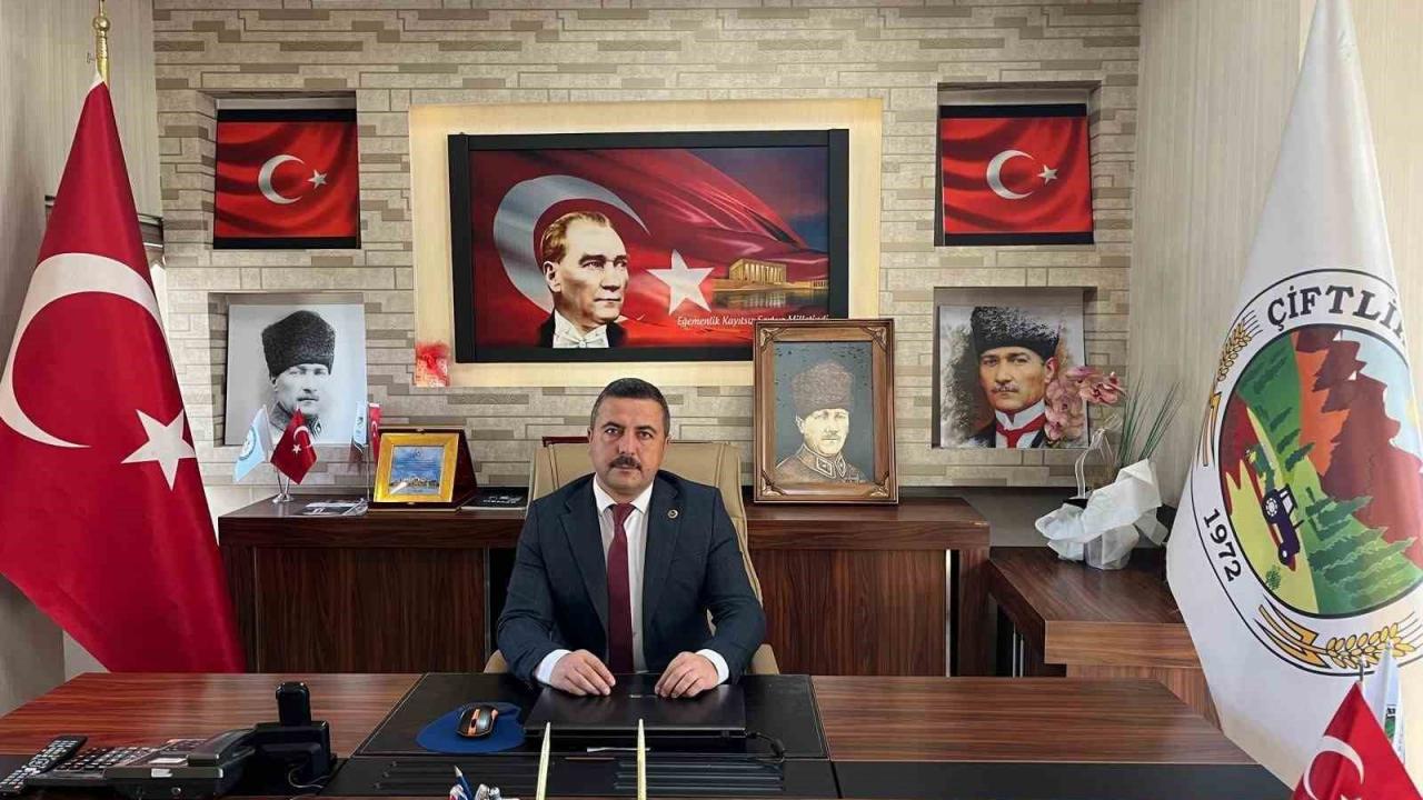 Niğde Çiftlik Belediye Başkanı Arif Çakıl CHP'den istifa etti
