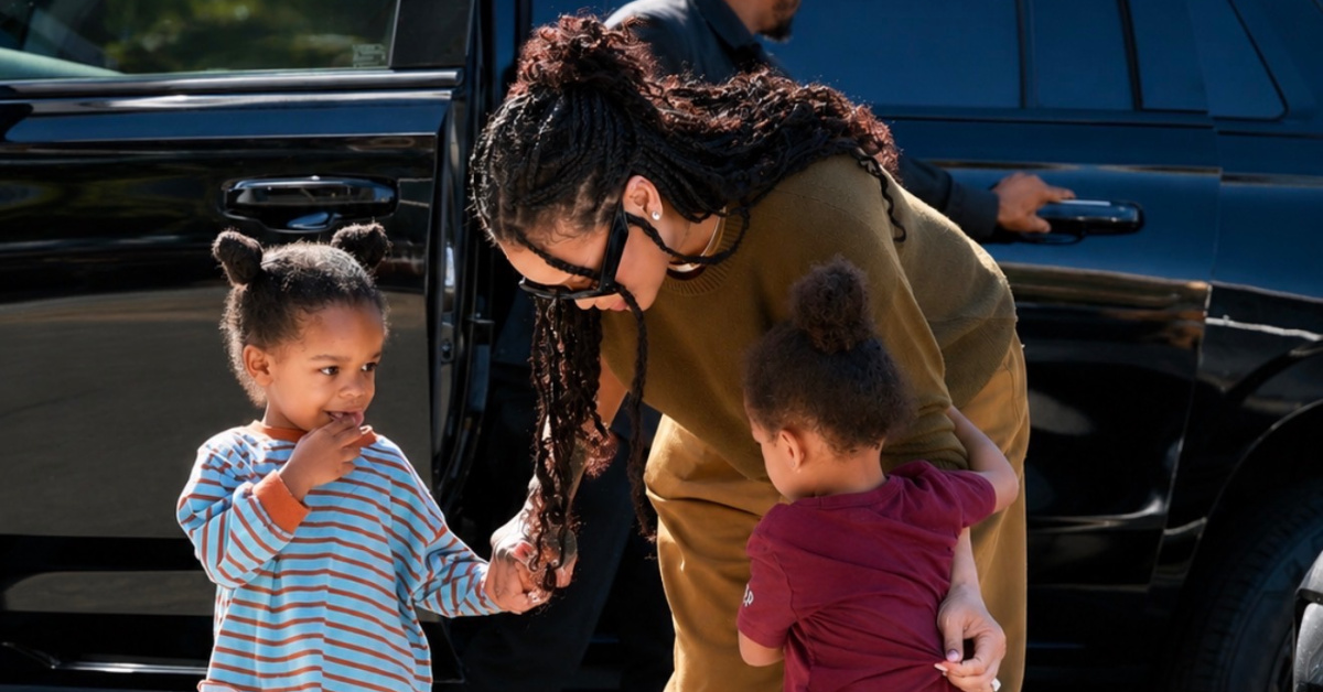 Rihanna çocuklarıyla Los Angeles'ta alışverişe çıktı
