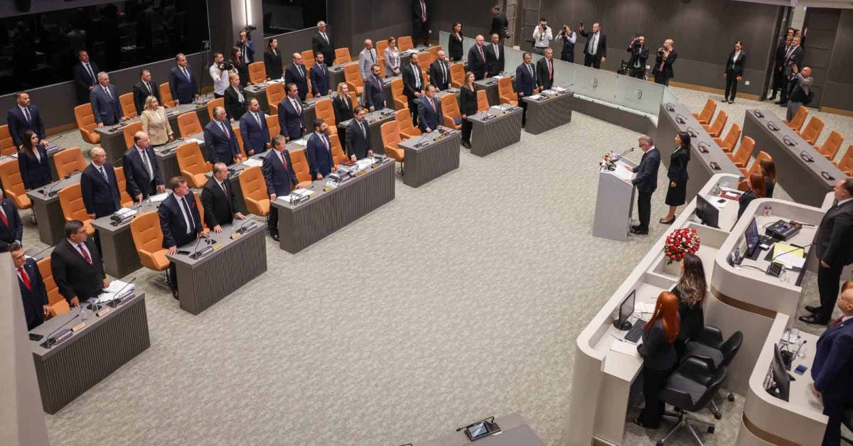 KKTC Kabinesinde İki Bakanlıkta Görev Değişimi