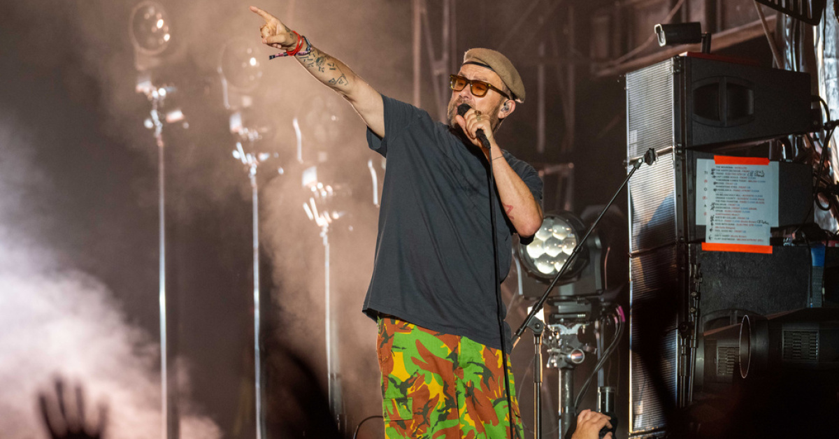 Gorillaz konserinde Filistin bayrağı açıldı: Tarafsız kalmayın