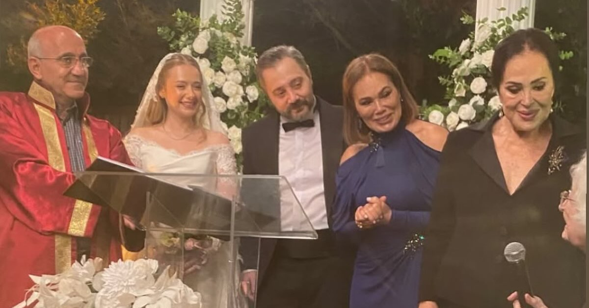 Türkan Şoray yeğeni Ahmet Kaan Gezer'in nikah şahidi oldu