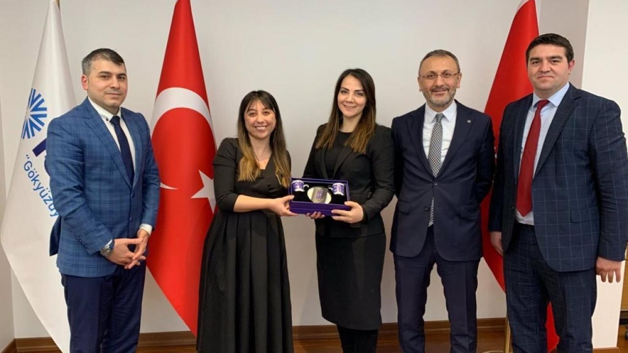 Eyüpsultan Belediyesi'nde Feyza Özyurt'a 297 bin lira maaş