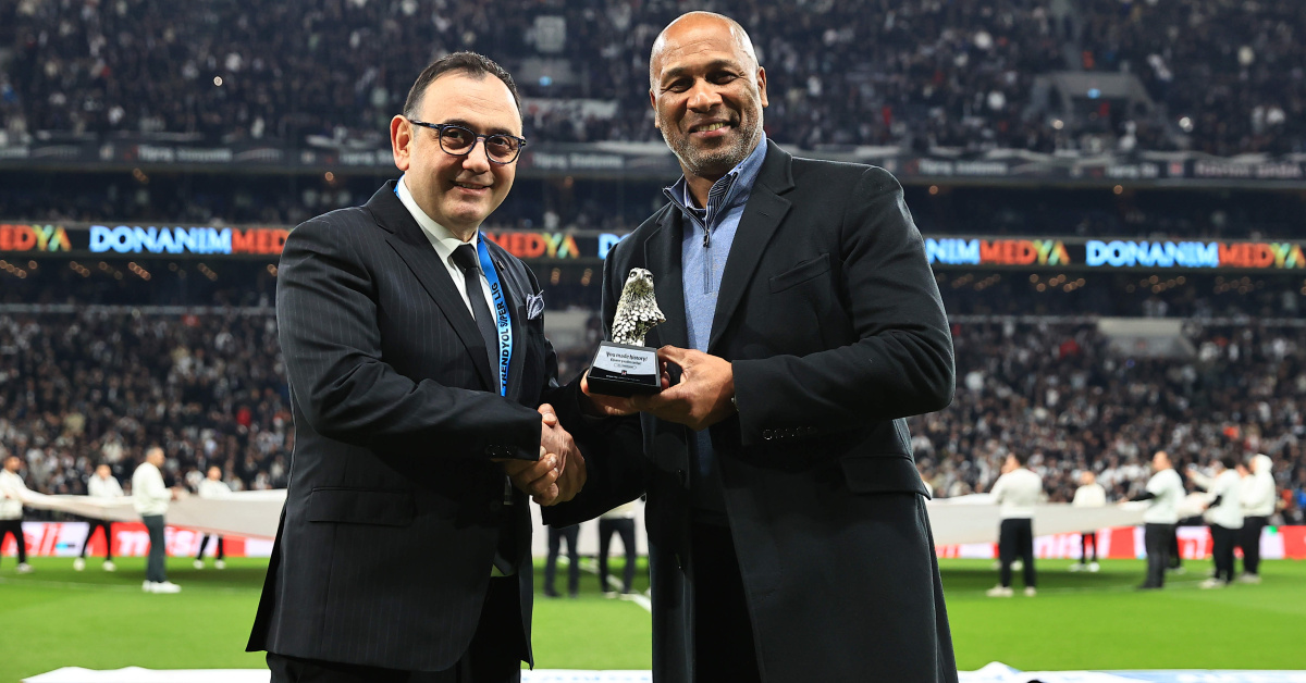 Les Ferdinand: Beşiktaş Taraftarlarının Desteği Eşsizdir