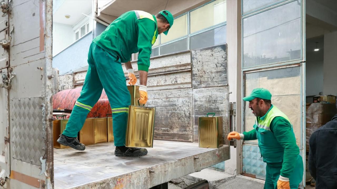 Bursa Osmangazi'de 6,5 ton sağlıksız gıda imha edildi