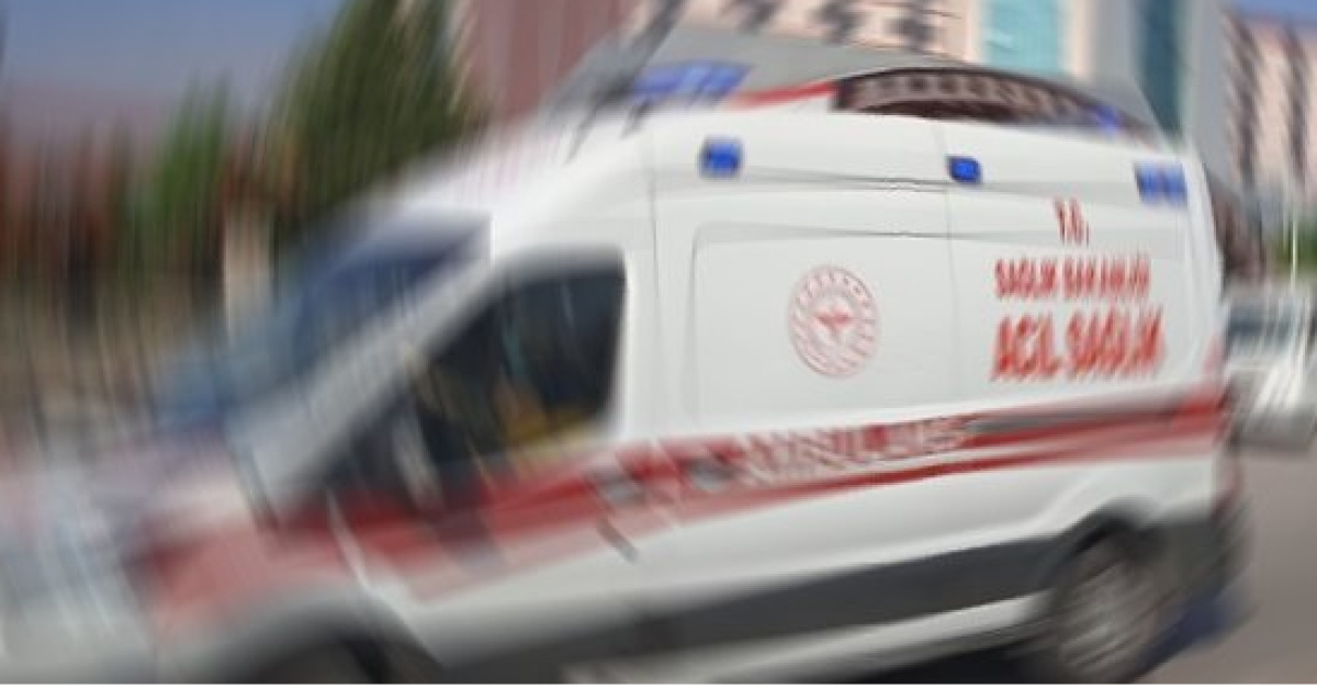Afyonkarahisar'da TIR'ın Çarptığı Elektrikli Bisikletteki 2 Kişi Hayatını Kaybetti
