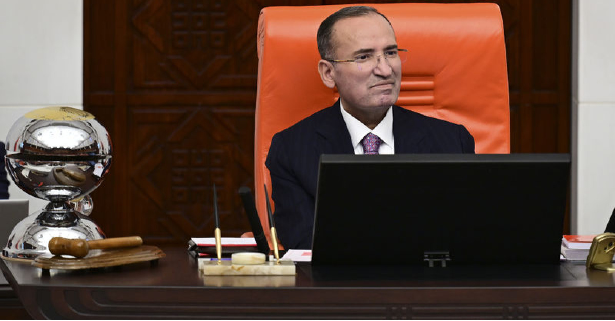 Bekir Bozdağ TBMM Başkanvekilliği görevinden istifa etti