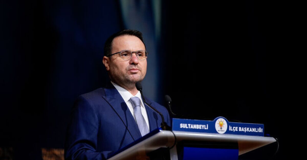 Bakan Gürlek'ten Ahmet Şık Hakkında Suç Duyurusu