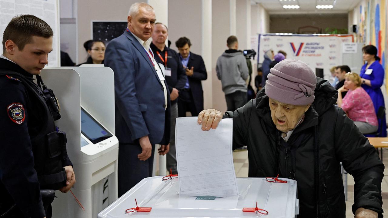 Rusya'da Duma seçimlerini Putin'in partisi kazandı