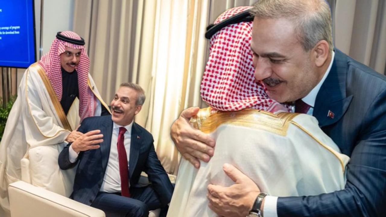 Hakan Fidan ile Suudi Bakan Faysal bin Ferhan G20'de kucaklaştı