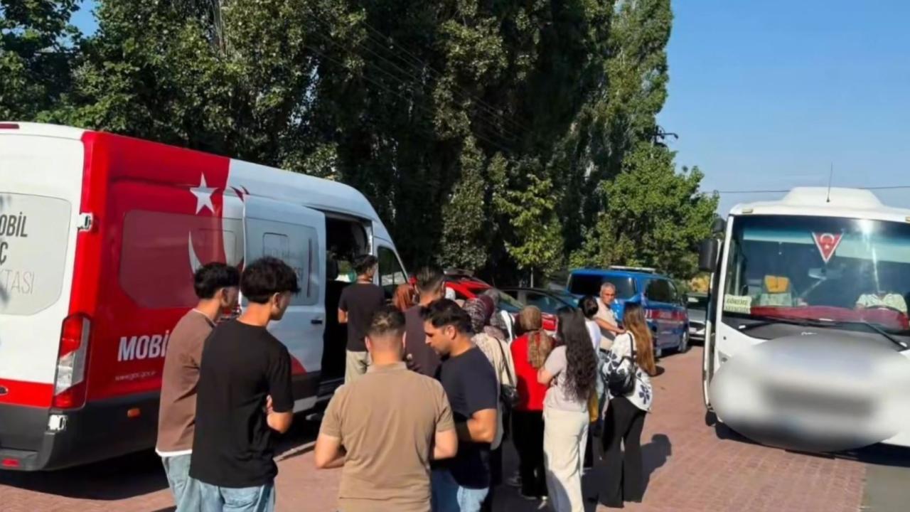 Türkiye genelindeki denetimlerde 230 düzensiz göçmen yakalandı