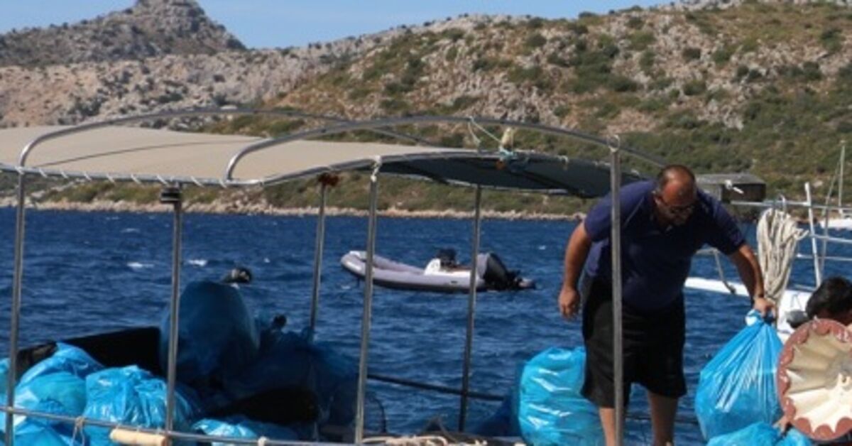 Marmaris Söğüt'te kıyı temizliği: İki saatte bir ton atık toplandı