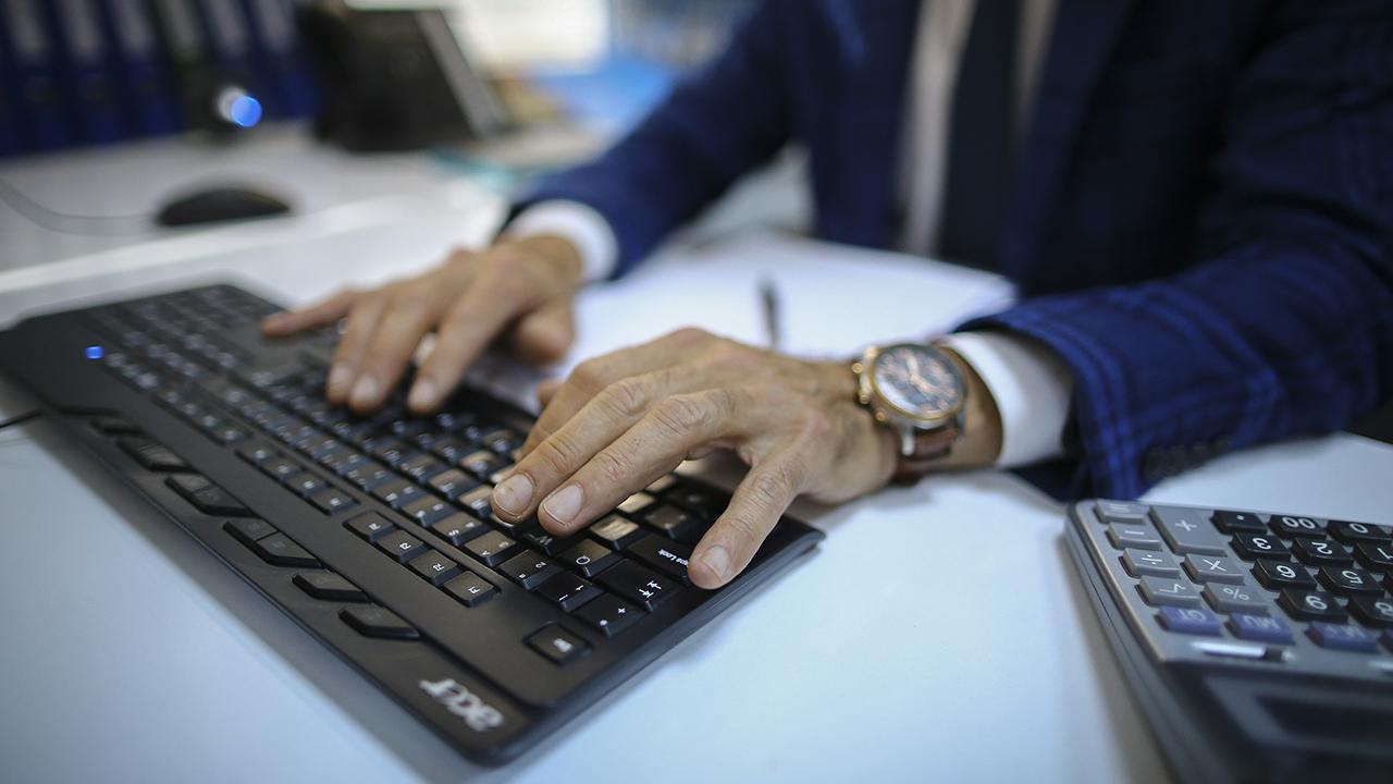 Sınavsız müdür atamalarına 3 yıl şartı getirildi