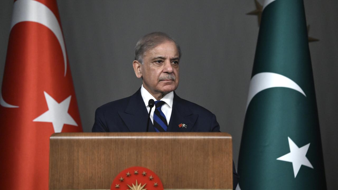 Pakistan Başbakanı Şerif'ten Orta Doğu'da Diplomasi Çağrısı