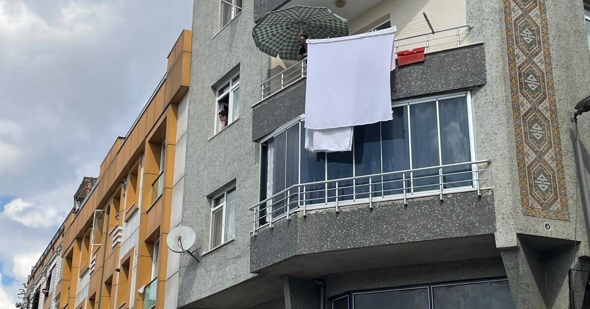 İstanbul Zeytinburnu’nda balkondan düşen Sabiha E. hayatını kaybetti