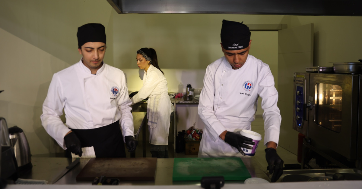 Üniversiteli Şefler GastroAntep'te Yerel Lezzetler İçin Yarıştı