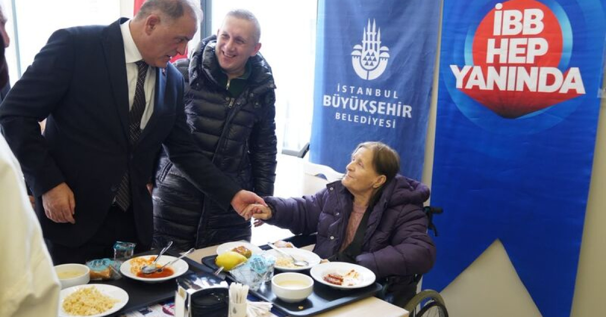 Zeytinburnu'nda Çırpıcı Kent Lokantası açıldı