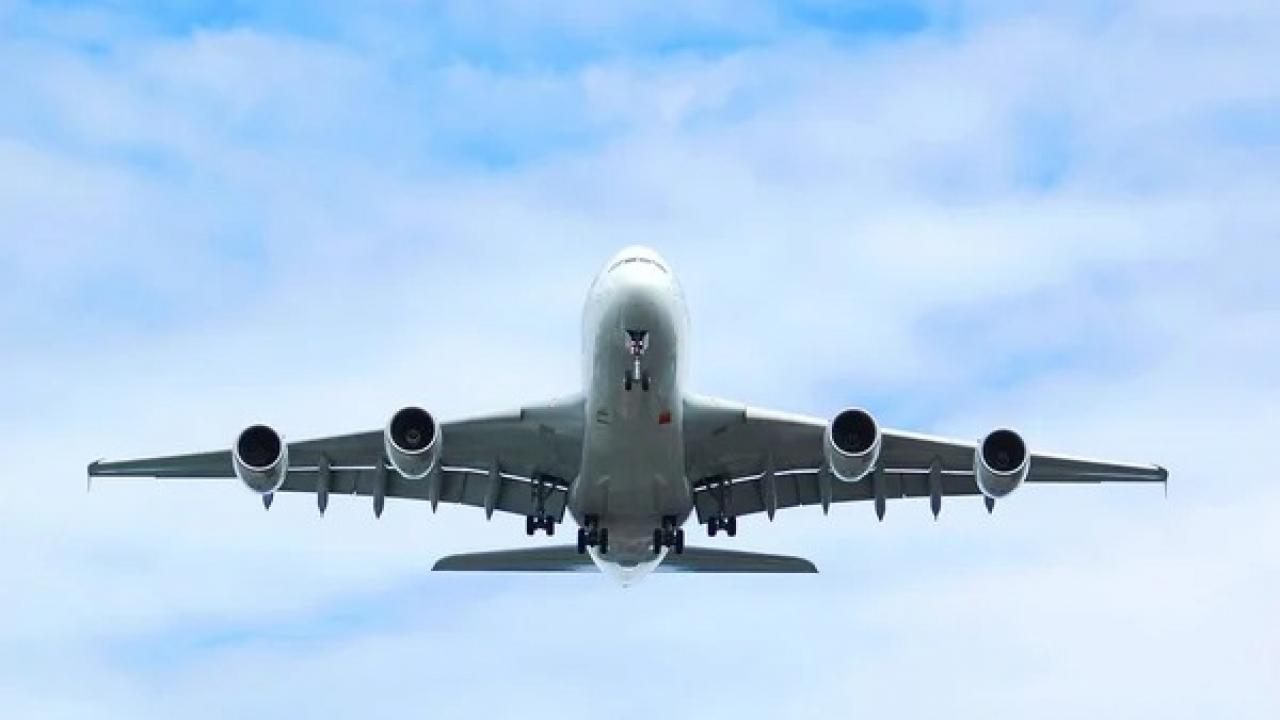 THY uçağı İstanbul'da acil durum ilan etti