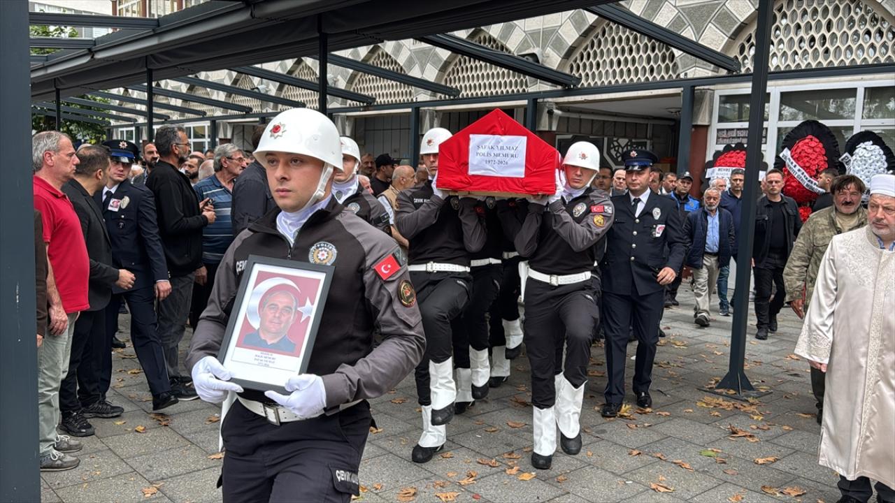 Rize'de kalp krizi sonucu hayatını kaybeden polis Şafak Yılmaz'a veda