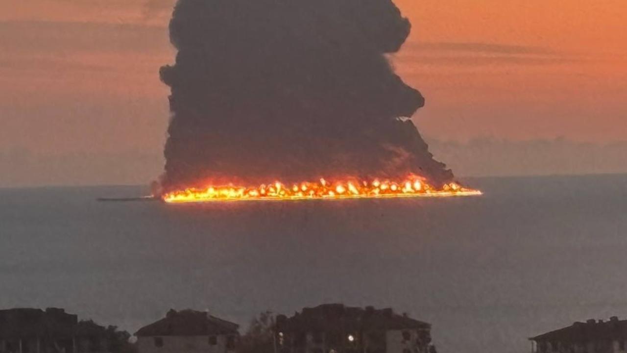 Rusya'nın Karadeniz açıklarındaki tankerde yangın çıktı