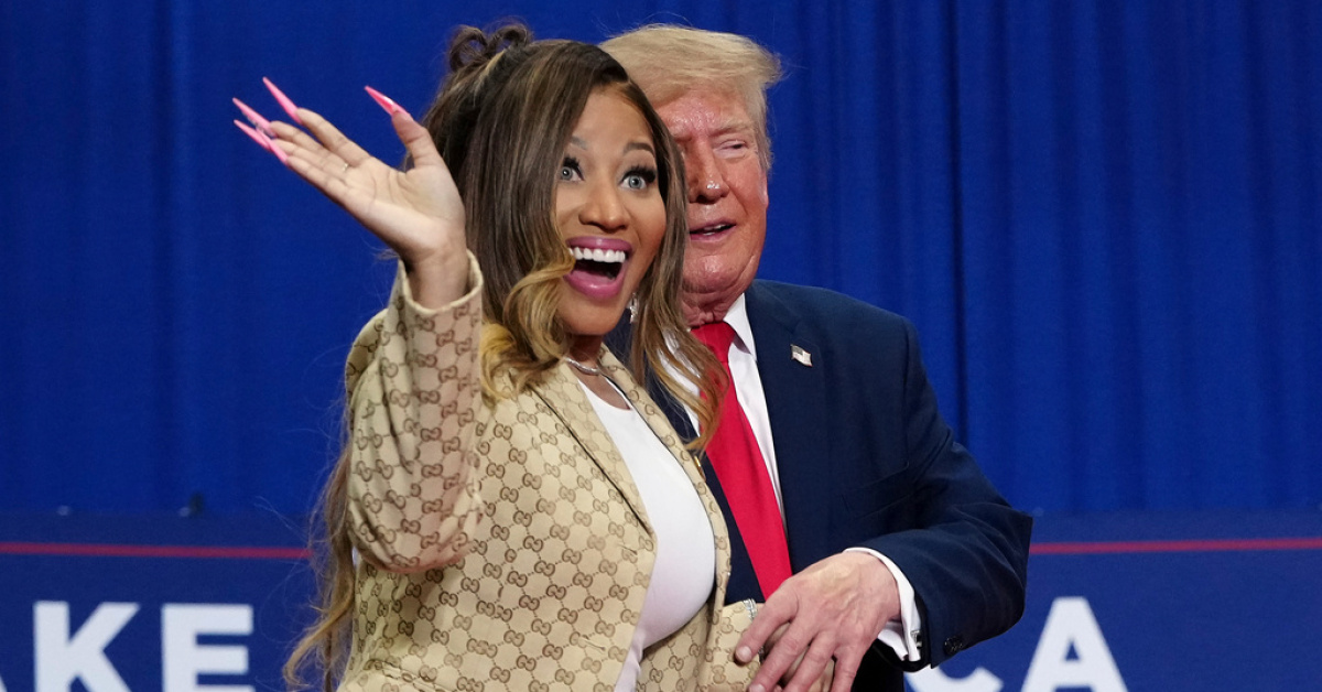 Donald Trump'tan Nicki Minaj'ın Kalçasına Övgü