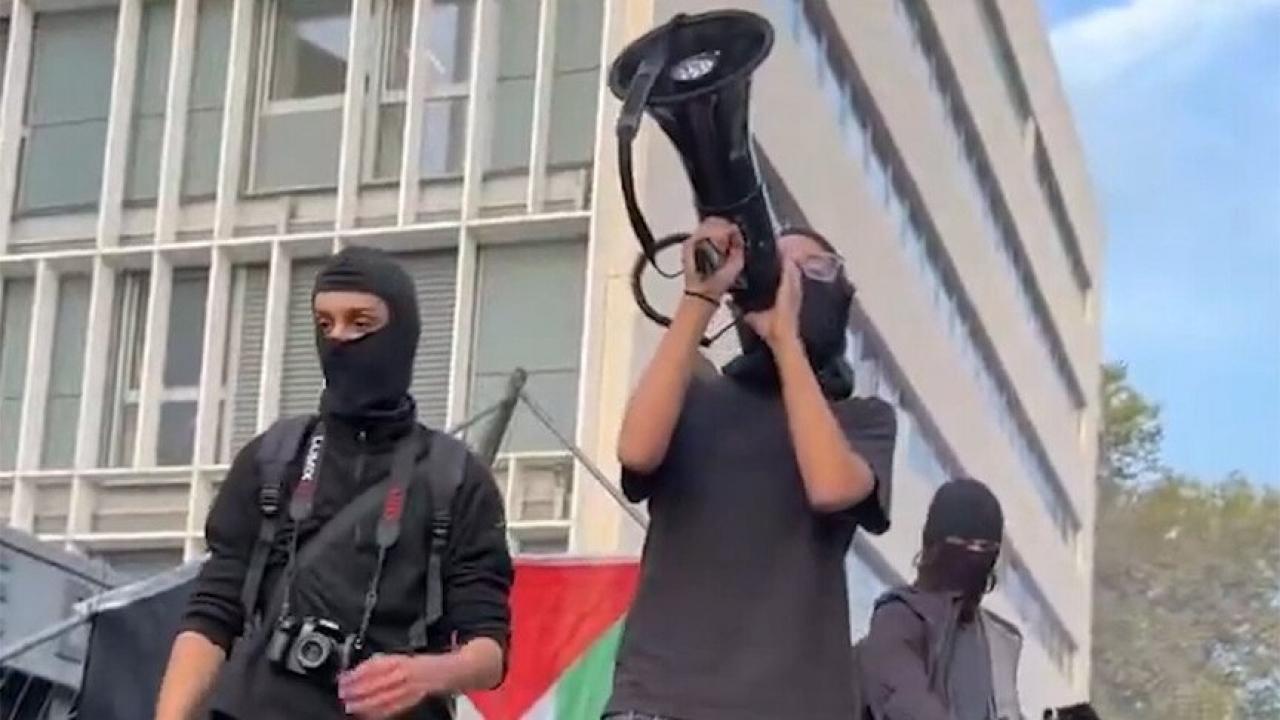 Belçika'nın Liege kentinde lise öğrencileri protesto başlattı