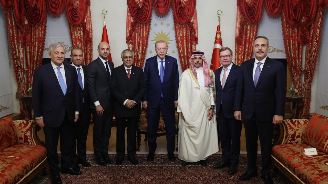 Cumhurbaşkanı Erdoğan 6 ülkenin dışişleri bakanlarını kabul etti