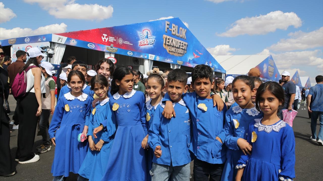 TEKNOFEST Güneydoğu Şanlıurfa GAP Havalimanı'nda çocukları ağırlıyor