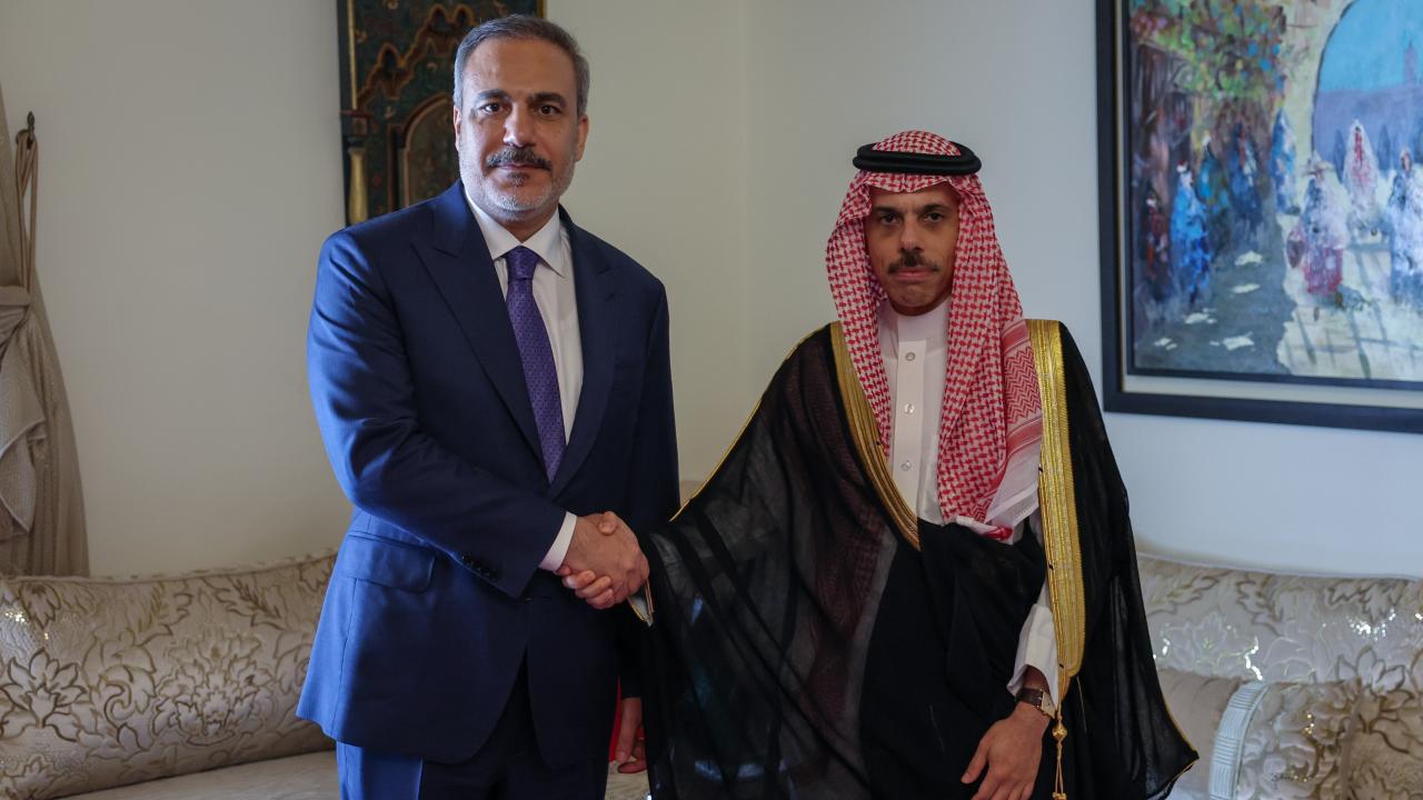 Hakan Fidan Suudi Arabistan Dışişleri Bakanı ile görüştü