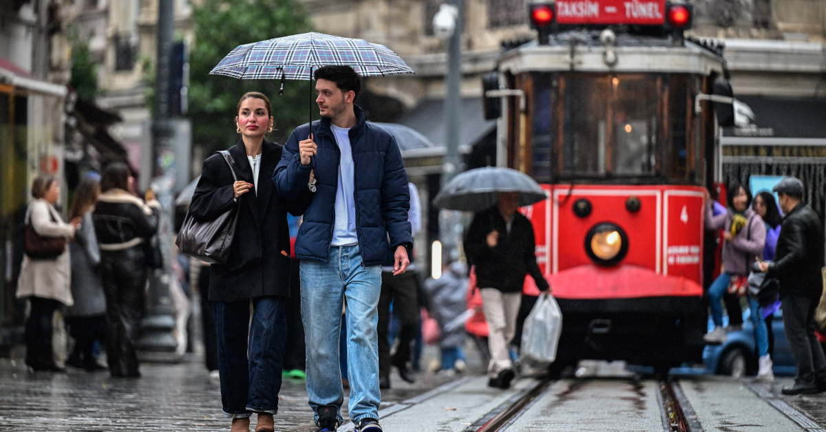 Meteoroloji'den sağanak yağmur uyarısı: 23 Ekim hava durumu