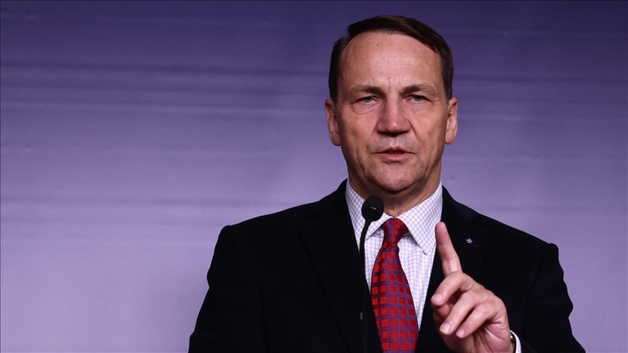 Polonya Dışişleri Bakanı Sikorski kriz için pirinç stokladı