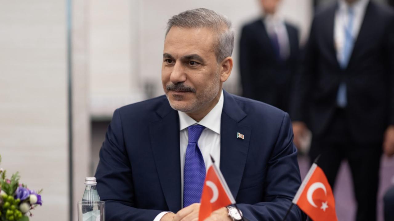 R4+E3 ülkeleri İstanbul'da ilk kez bir araya geliyor