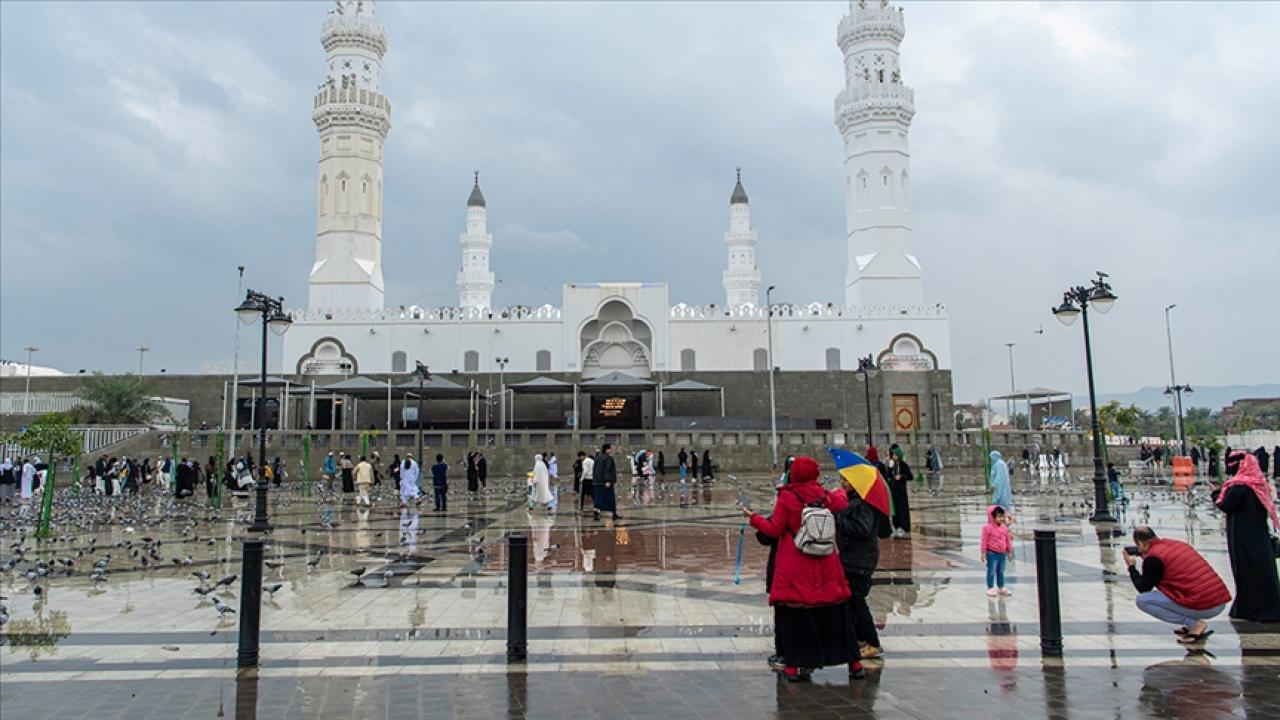 Suudi Arabistan'da Mekke ve 4 bölgeye acil uyarı yapıldı