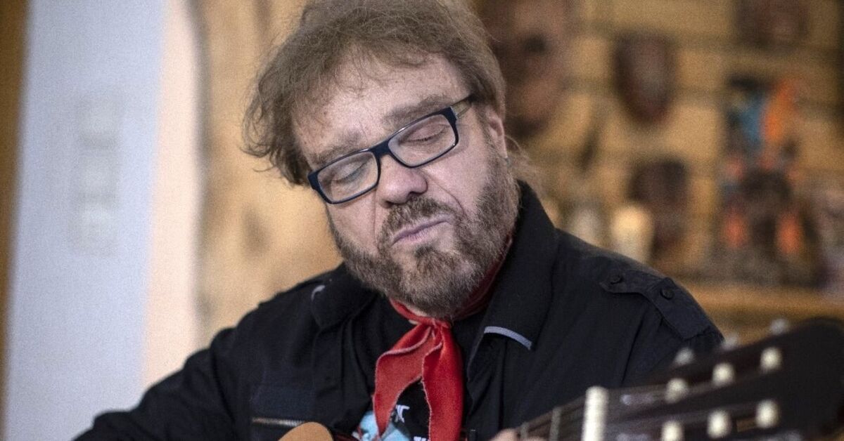 Attila Atasoy 53 yıllık müzik kariyerinin ardından sahnelere veda etti