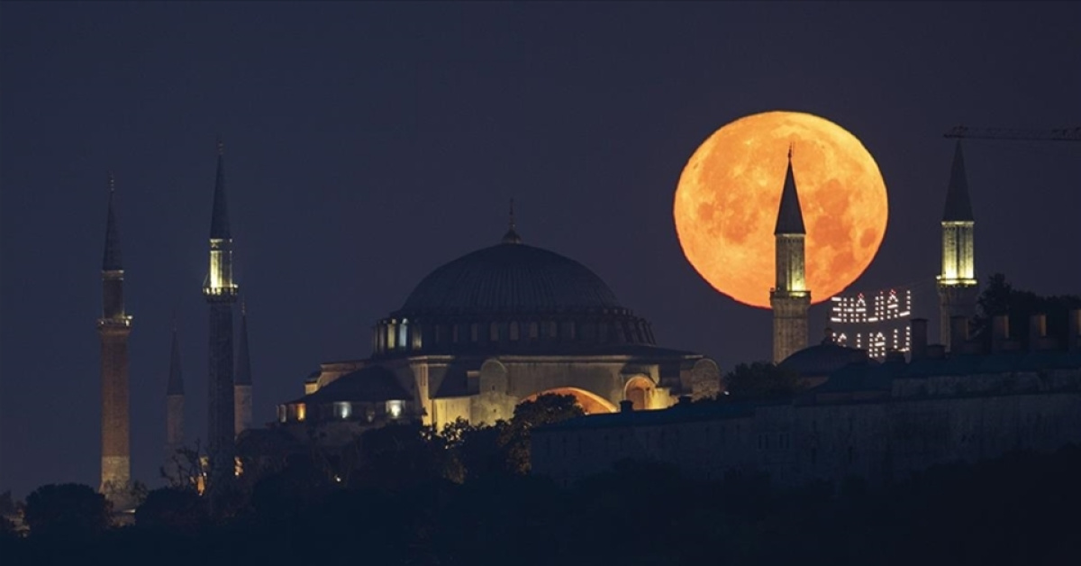 Üç aylar ne zaman başlıyor? 2026-2027 Diyanet takvimi