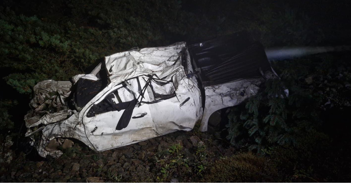 Artvin Yusufeli'nde araç uçuruma yuvarlandı: 1 ölü, 2 yaralı
