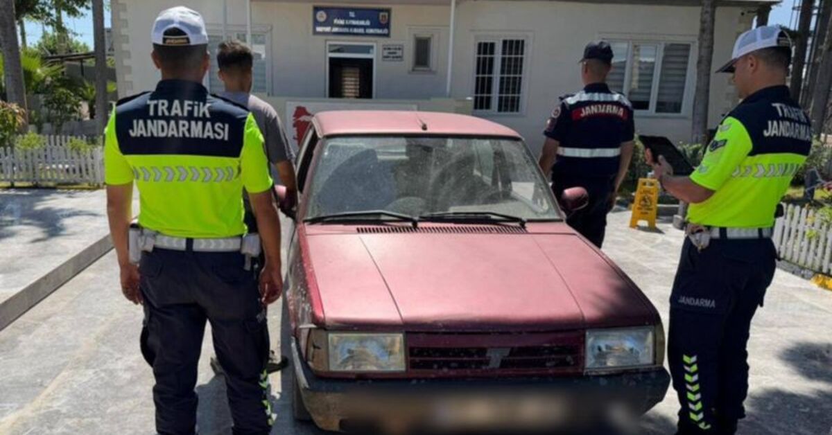 Antalya'da drift atan iki sürücüye 99 bin 282 lira ceza