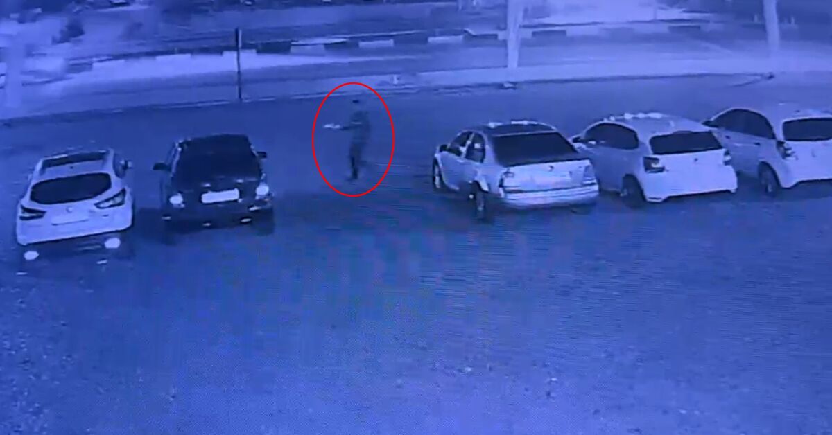 Antalya'da oto galeride 6 aracı yakan şüpheli tutuklandı