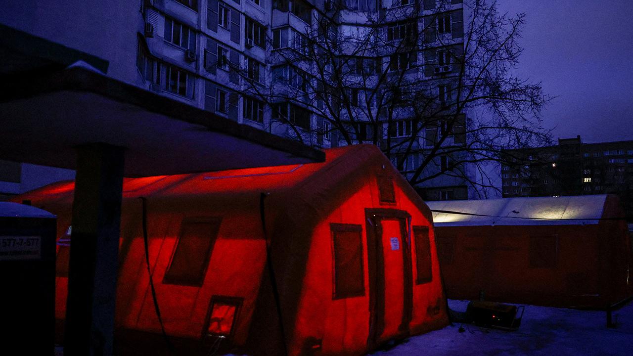 Ukrayna'da saldırılar nedeniyle 280 bin aile elektriksiz kaldı