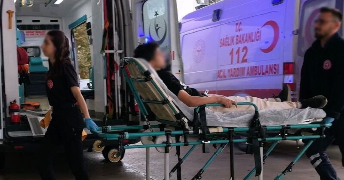 Bursa İnegöl'de duvardan atlarken dikenli teller karnına saplandı