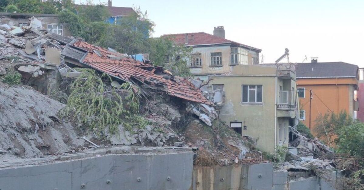 Zonguldak'ta Çöken Binanın Çevresindeki 7 Bina Boşaltıldı